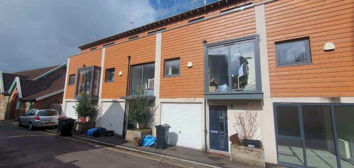 5 Bedroom Terraced House To Rent In Winton Lane, Bristol, BS4
