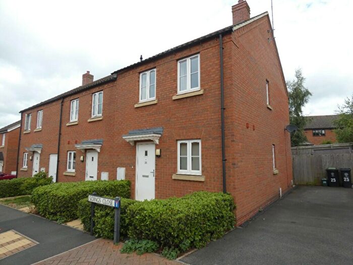 3 Bedroom Semi-Detached House To Rent In Sidings Close, NN14