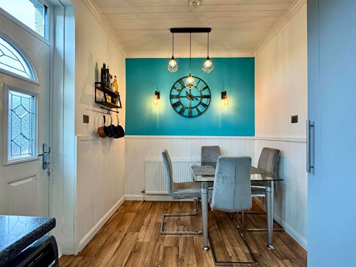 3 Bedroom Character Property For Sale In Second Avenue, Dalton, Huddersfield, HD5