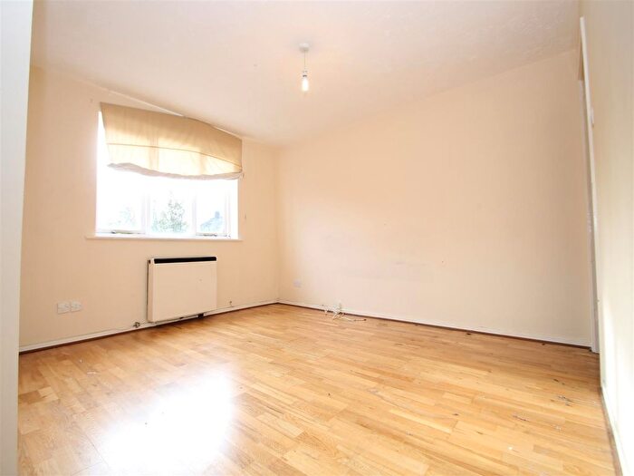 Studio To Rent In Cumberland Place, London, SE6