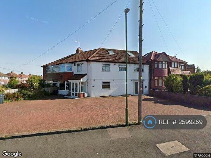 Studio To Rent In Wellsford Avenue, Solihull, B92