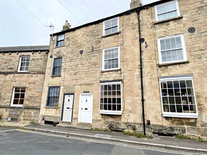 2 Bedroom Cottage For Sale In Brewerton Street, Knaresborough, North Yorkshire, HG5