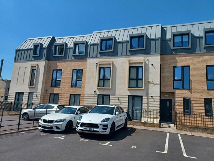 1 Bedroom Apartment To Rent In Mulberry Way, BA2