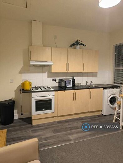 1 Bedroom Flat To Rent In Beaconsfield Street, Nottingham, NG7