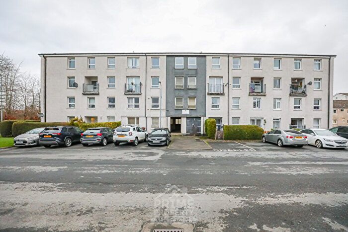 3 Bedroom Maisonette For Sale In F Tay Place, Johnstone, PA5