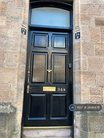 2 Bedroom Flat To Rent In Upper Gray Street, Edinburgh, EH9