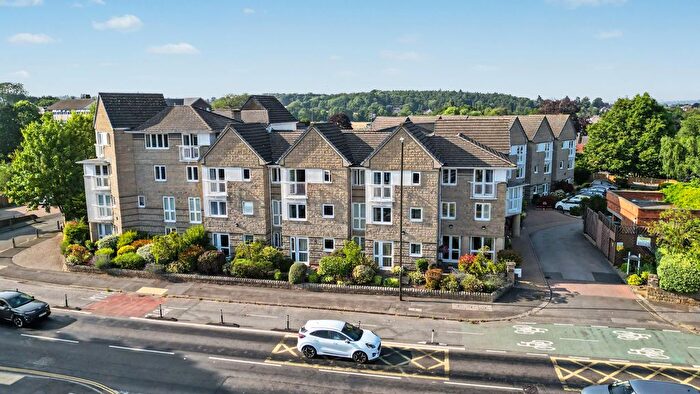 2 Bedroom Flat For Sale In Stephenson Court, Chatsworth Road, Chesterfield, S40