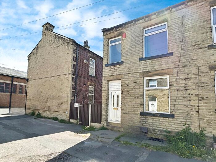 3 Bedroom Semi-Detached House For Sale In Heaton Street, Cleckheaton, West Yorkshire, BD19