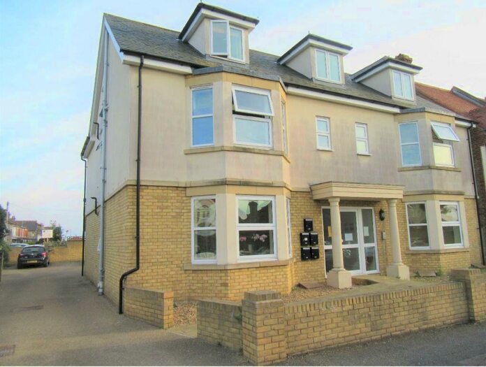 2 Bedroom Apartment To Rent In Ramsgate, CT11