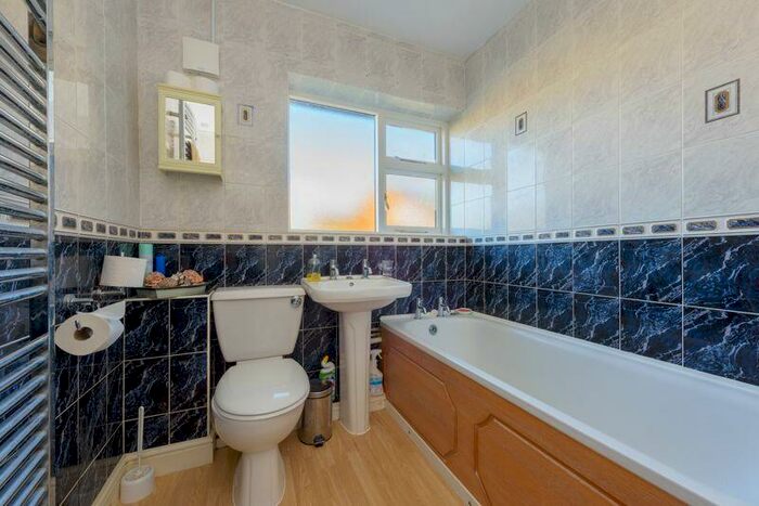4 Bedroom Detached House For Sale In Bradford On Avon, BA15