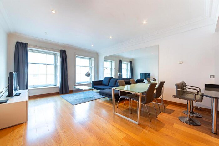 2 Bedroom Apartment To Rent In £pppw - Murton House - Grainger Street, NE1