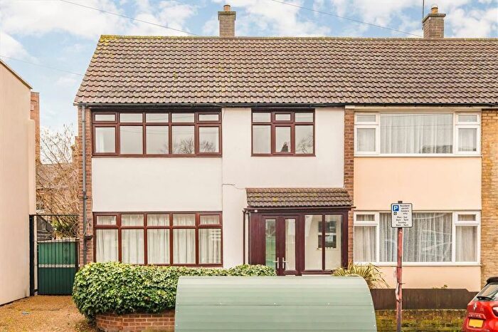 3 Bedroom End Terrace House To Rent In Roan Street, Greenwich, SE10