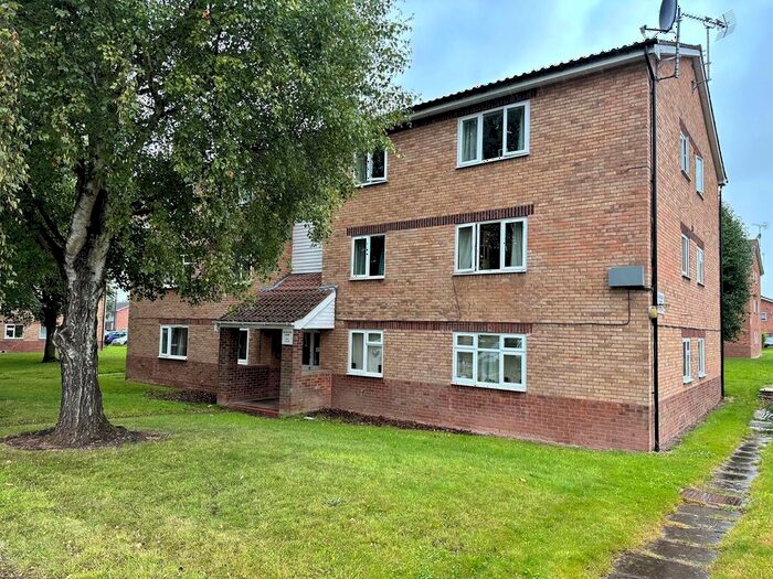1 Bedroom Flat To Rent In Nicholson Court, Bobblestock, Hereford, HR4