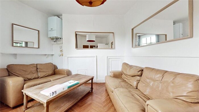 5 Bedroom House To Rent In Marlborough Street, BA1