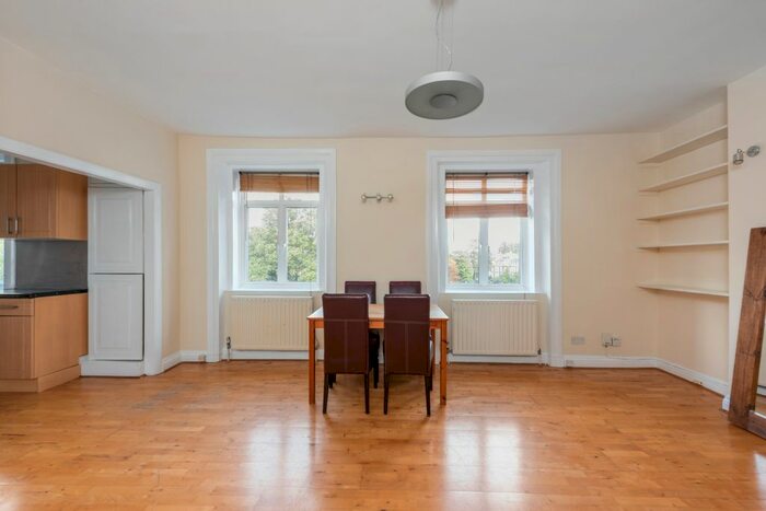 2 Bedroom Flat For Sale In Gloucester Avenue, London, NW1