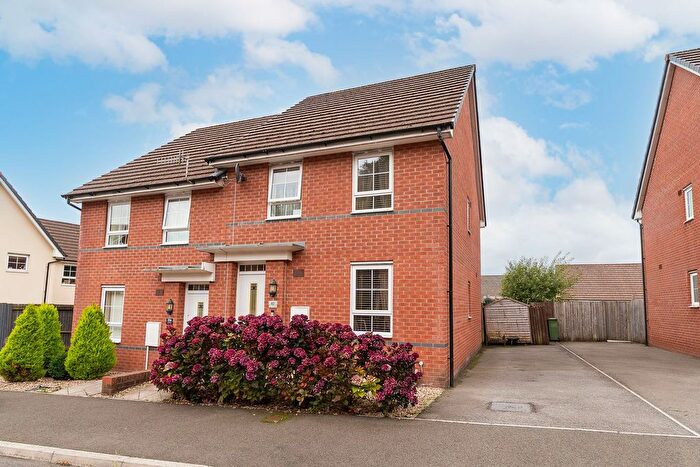 3 Bedroom Semi-Detached House For Sale In John Jobbins Way, Penygarn, NP4