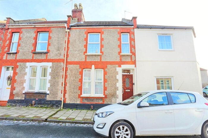 2 Bedroom House For Sale In Bradley Crescent, Shirehampton, Bristol, BS11