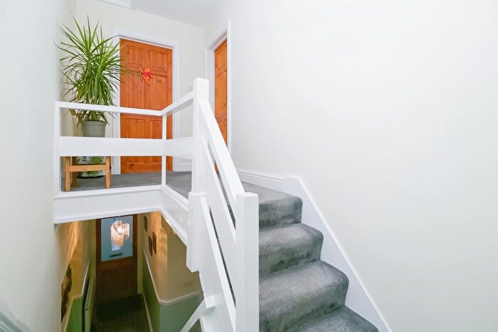 3 Bedroom Terraced House For Sale In Porthkerry Road, Barry, CF62