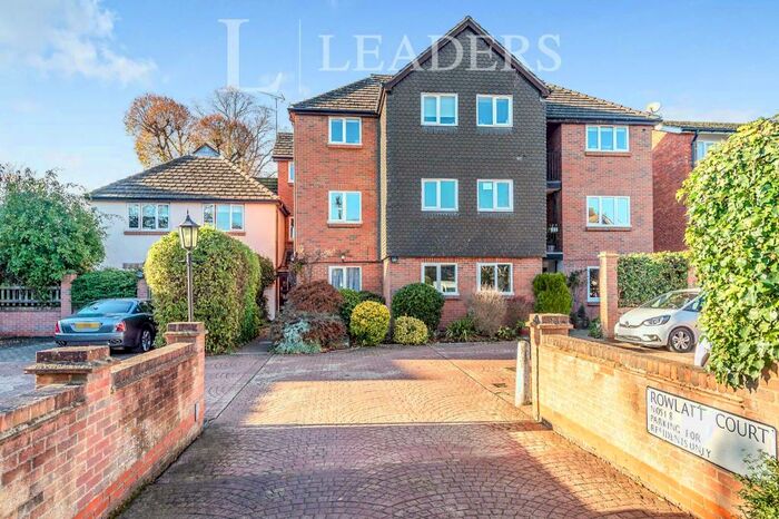 2 Bedroom Apartment To Rent In Hillside Road, AL1