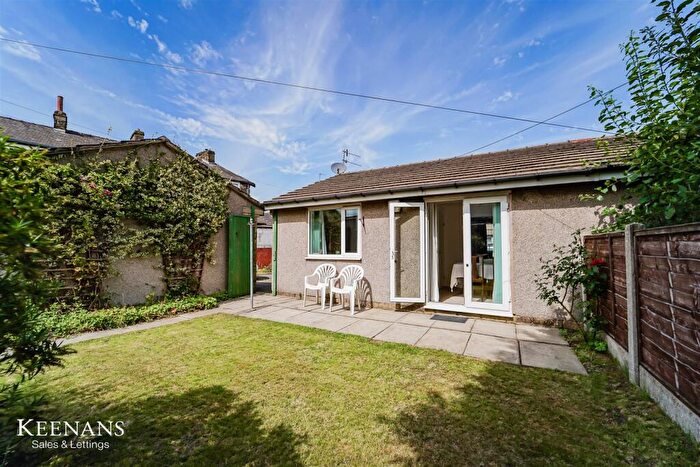 1 Bedroom Semi-Detached Bungalow For Sale In Sunderland Street, Burnley, BB12