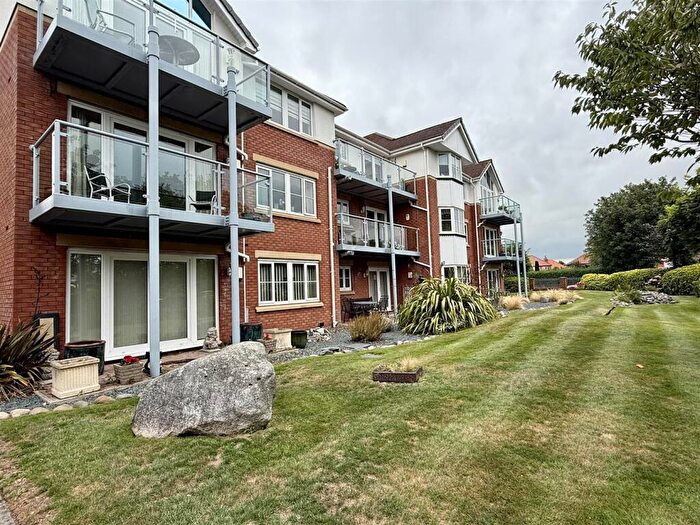 2 Bedroom Apartment For Sale In Gleneagles, Links Gate, Lytham St Annes, FY8