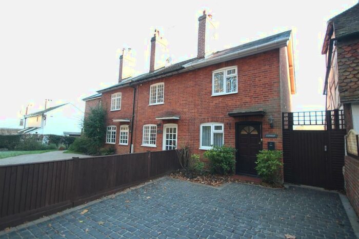 2 Bedroom End Of Terrace House To Rent In Bramley, Guildford, GU5