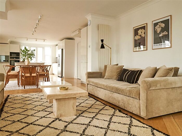 4 Bedroom Flat To Rent In A Randolph Avenue, London, W9