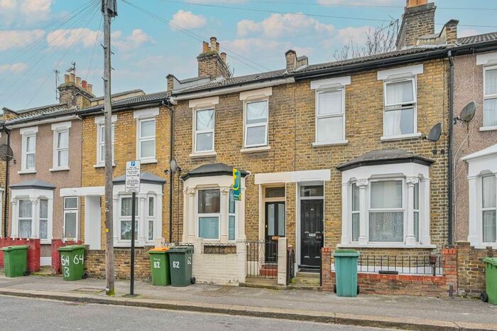 2 Bedroom Terraced House To Rent In Tavistock Road, Stratford, London, E15