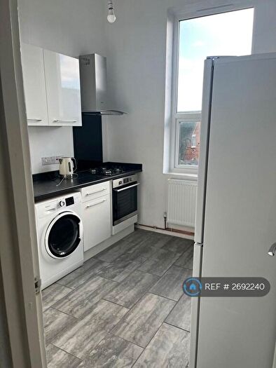 2 Bedroom Flat To Rent In London Streeet, Folkestone, CT20