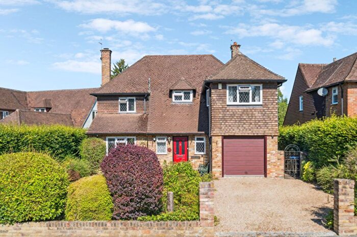 4 Bedroom Detached House For Sale In Crispin Way, Farnham Common, Slough, SL2