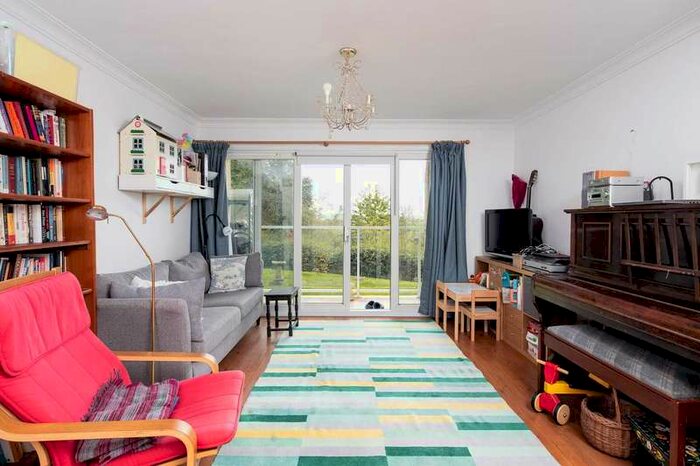 2 Bedroom Apartment To Rent In Weston Park East, BA1