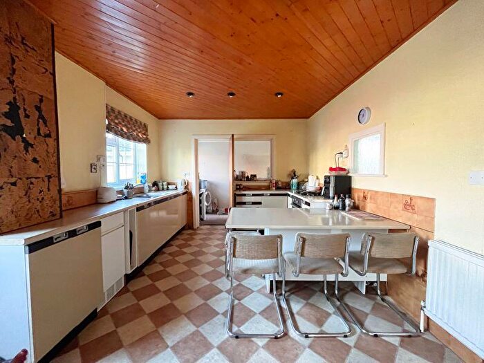 5 Bedroom Detached House For Sale In Manor Court, Ewenny, The Vale Of Glamorgan, CF35