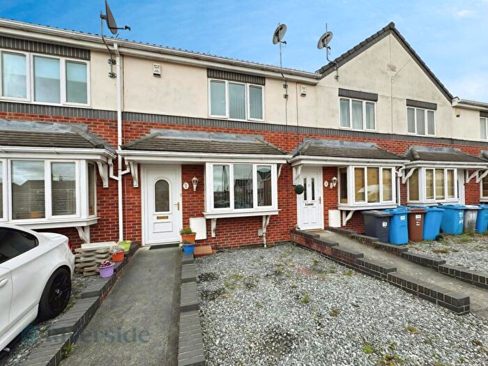 2 Bedroom Terraced House For Sale In Tara Court, Hull, HU5