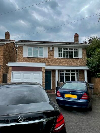 3 Bedroom Detached House To Rent In Lawford Grove, Solihull, B90