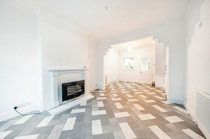 2 Bedroom Terraced House For Sale In Egypt Street, Hull, HU9