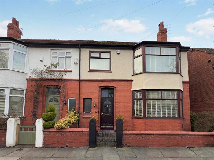 6 Bedroom Semi Detached House For Sale In Whitham Avenue, Liverpool, L23