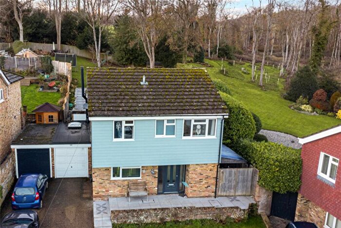 4 Bedroom Detached House For Sale In Highwoods Drive, Marlow, Buckinghamshire, SL7