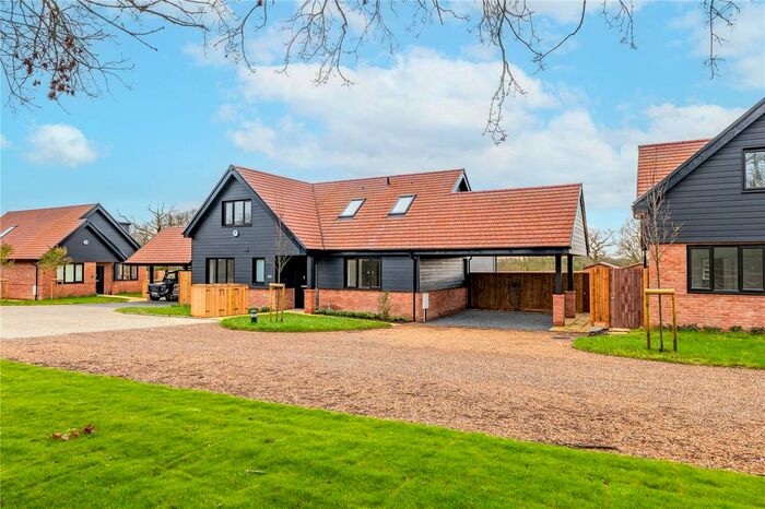 4 Bedroom Detached House For Sale In Merlin Drive, Dwelly Lane, Edenbridge, Kent, TN8