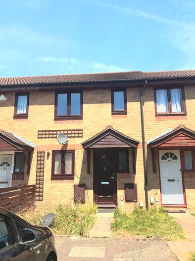 2 Bedroom Terraced House To Rent In Pittman Gardens, Ilford, IG1