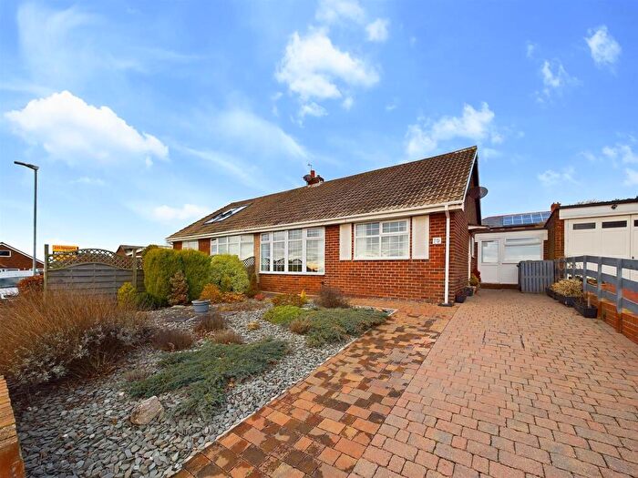 2 Bedroom Semi-Detached Bungalow For Sale In The Rise, Seaton Sluice, NE26