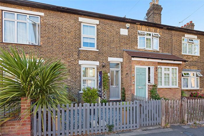 3 Bedroom Terraced House For Sale In Catherine Road, Romford, RM2