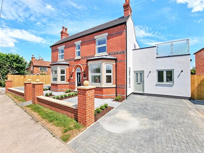 3 Bedroom Flat To Rent In Station Road, Lowdham, Nottingham, NG14
