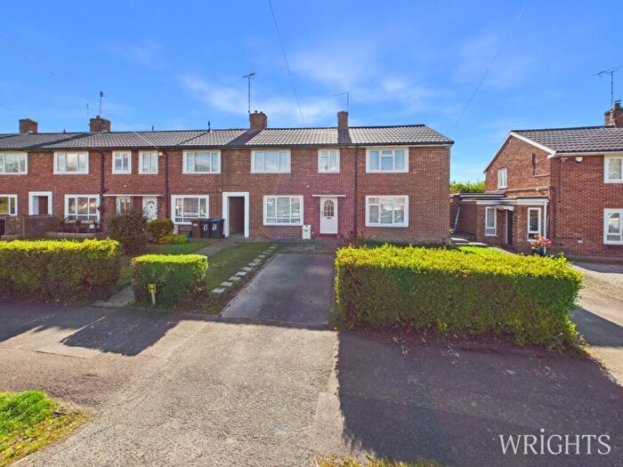 2 Bedroom Terraced House For Sale In Marley Road, Welwyn Garden City, AL7