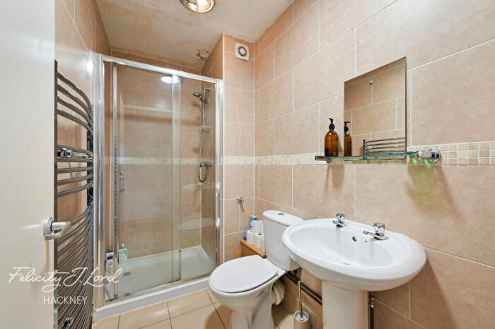 3 Bedroom Terraced House To Rent In Beeston Close, London, E8