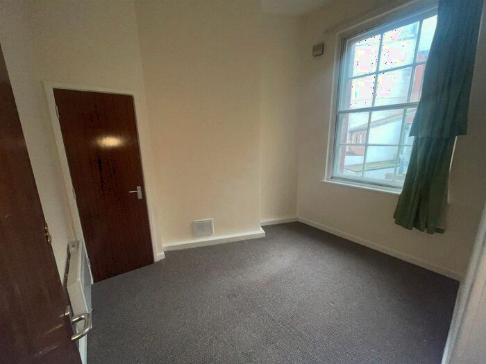 1 Bedroom Flat To Rent In Princes Square, Wolverhampton, WV1