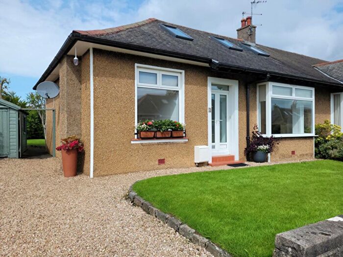 3 Bedroom End Of Terrace House To Rent In Linn Drive, Netherlee, G44