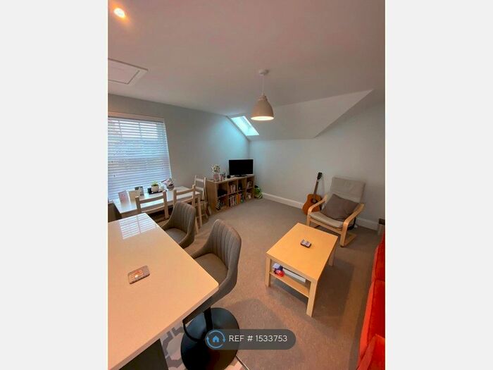 2 Bedroom Flat To Rent In Huntingdon Street, St. Neots, PE19