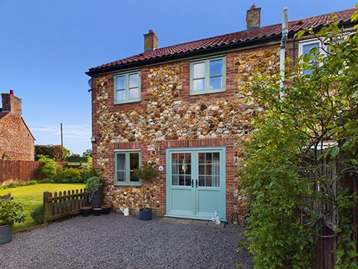 3 Bedroom End Of Terrace House For Sale In Manor House Row, Wereham, PE33