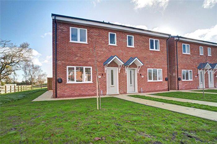 3 Bedroom Semi-Detached House For Sale In Langton Park, Wroughton, Swindon, SN4