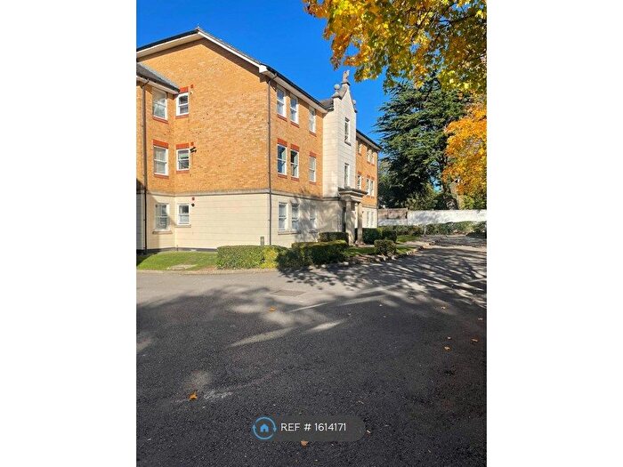 1 Bedroom Flat To Rent In Lodden Lodge, Sutton, SM2
